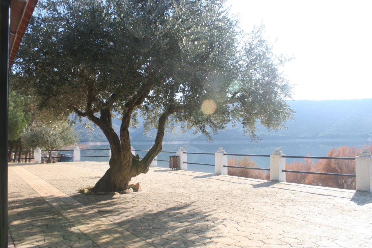 Centro De Ocio Alua Casa Rural Iznajar Lago De Andalucia Kültér fotó