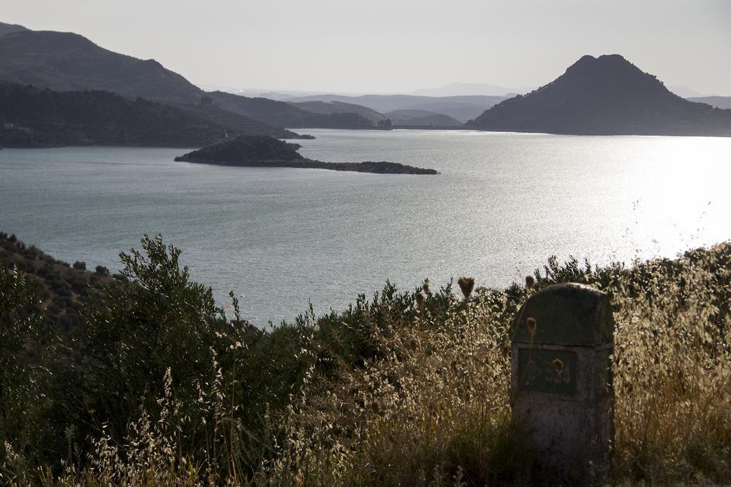 Centro De Ocio Alua Casa Rural Iznajar Lago De Andalucia Kültér fotó